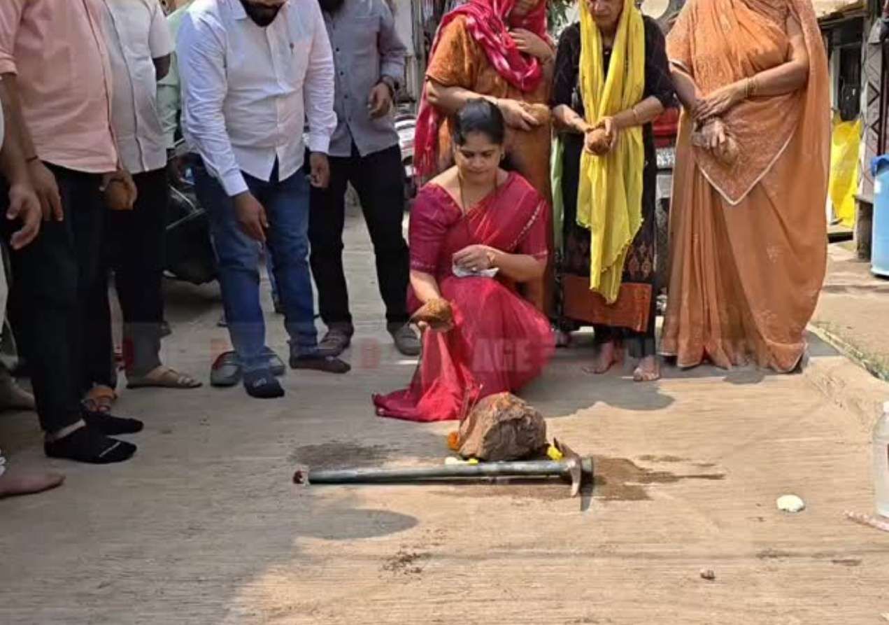 Local leaders and BJP corporators have been vocally opposing the dire “bad water” situation