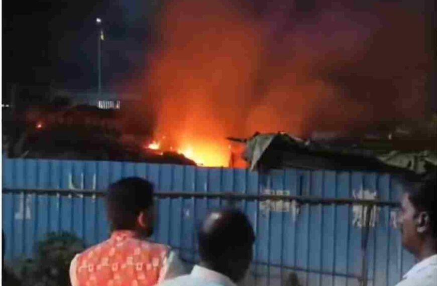 Major Fire Near Hospital in Badlapur, Swift Action Prevents Casualties.