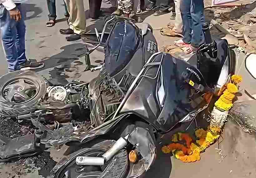 Badlapur Two-Wheeler Crushed Under Dumper on Flyover, Sparks Safety Concerns.