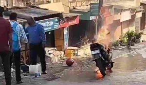 Ambernath Panic Motorcycle Catches Fire in Navrenagar After&hellip;