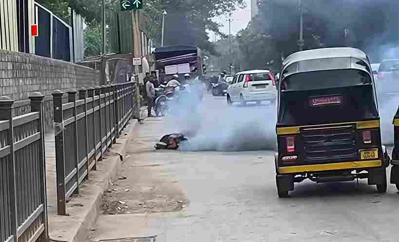 Mumbai Electric Bike Catches Fire&hellip;