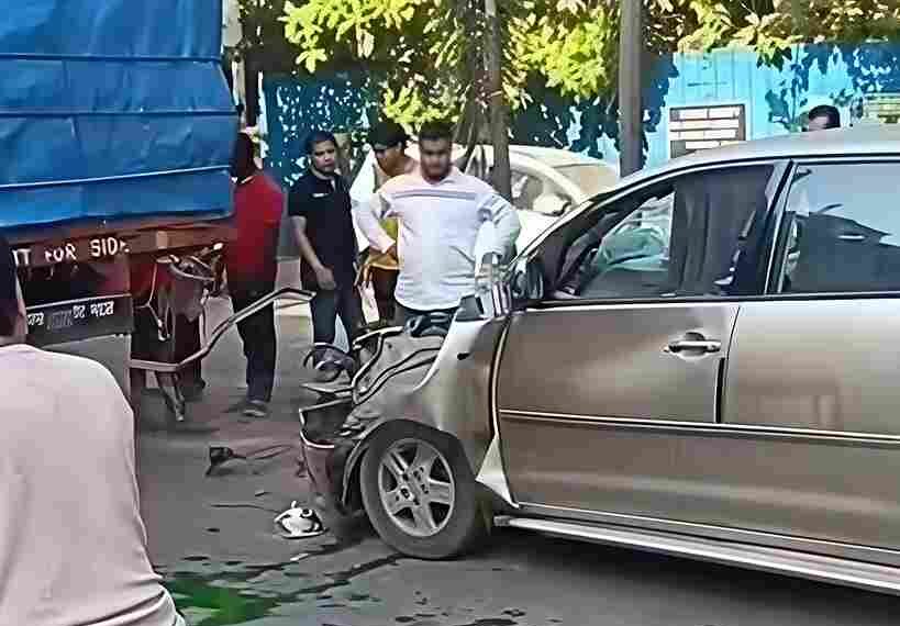 Ulhasnagar Innova Car Accident Near&hellip;