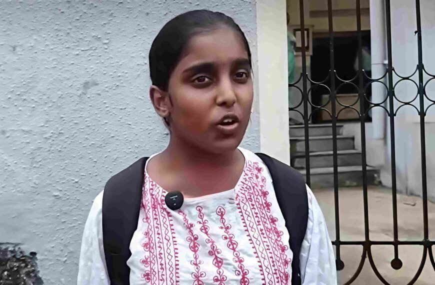 Kalyan News: Student Denied Entry at Exam Centre Over Aadhaar Dispute, Raises Questions on Guidelines.