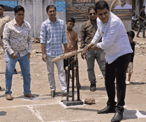 Ulhasnagar News: Deputy Mayor Amar Lund Plays Cricket&hellip;